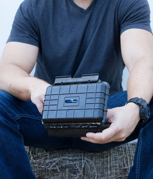 CASEMATIX Hard Shell Waterproof Travel Case for Garmin GPS-5