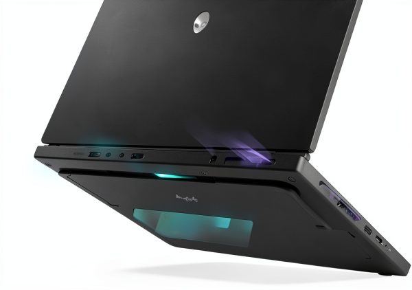 Alienware 16 Laptop Core 7 32GB 2TB SSD RTX 5060 Gaming-4