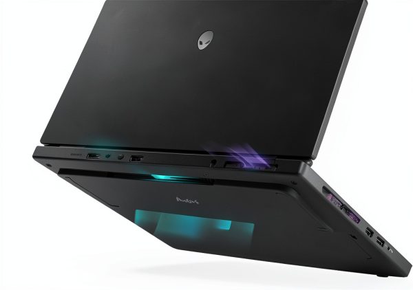 Alienware 16 Aurora Laptop Core 7 64GB 2TB SSD RTX 5060-4