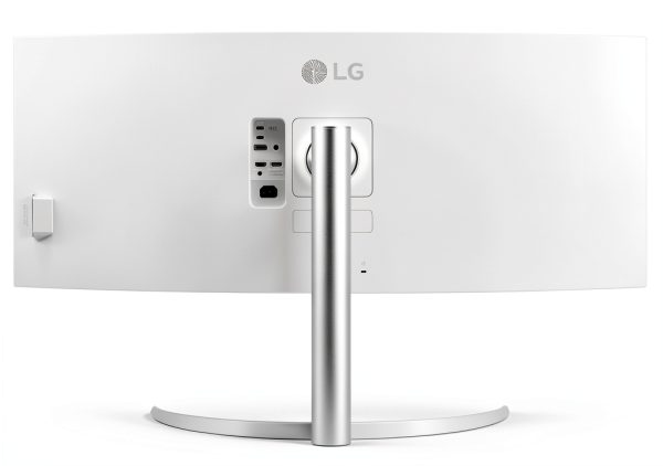 LG 40 Curved UltraWide Monitor 5K2K Nano IPS Thunderbolt 4-3